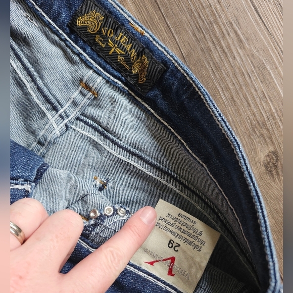 VO Jeans Diamond Studded Bermuda Shorts - Picture 5 of 5